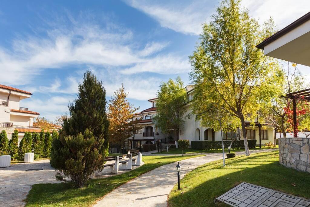 Lovely Apartment In Peaceful Family Spa Resort Near To Nesebar Kableskovo Kültér fotó